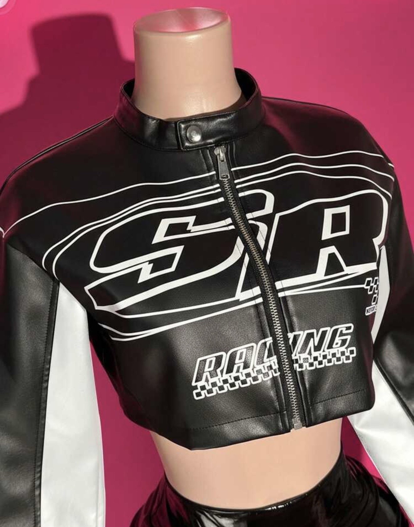Jacket Negro con blanco · foto 2 de 3